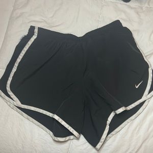 Nike Dri-Fit Youth Large Shorts (Black)